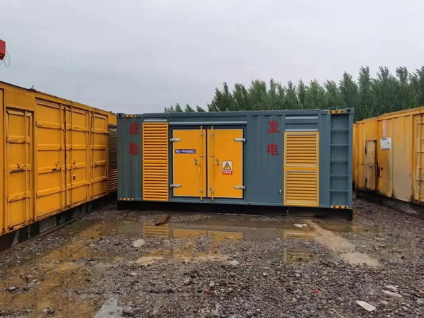 防城港柴油发电机如何判断干式空气滤清器是否需要更换？