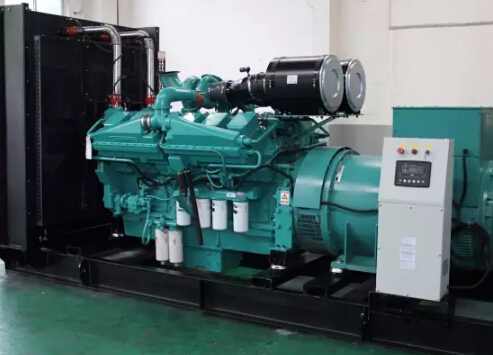 防城港发电机如何选择合适的除垢剂来清洗水冷式机油散热器？